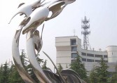 城市不锈钢雕塑存在的意义