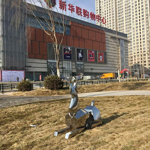 不锈钢鹿雕塑